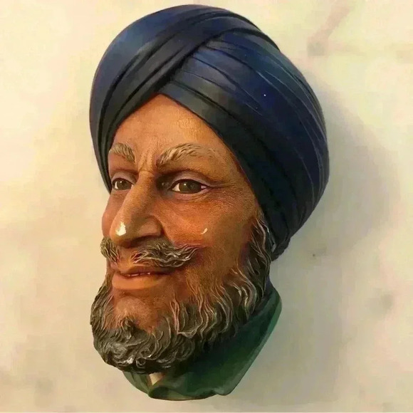 Vintage Bossons Chalkware Sikh bust.  Amazing painted detail - Picture 1 of 9